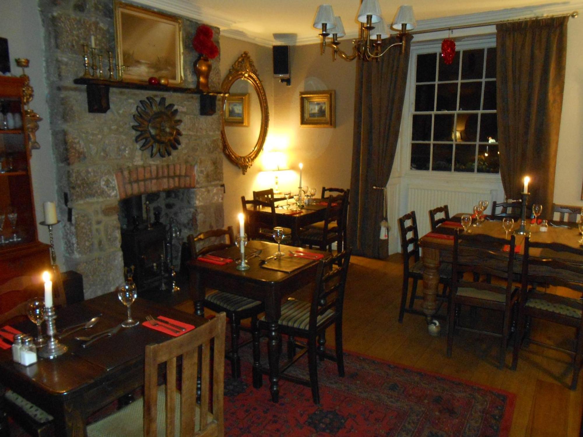 The Globe Inn Chagford Exterior foto